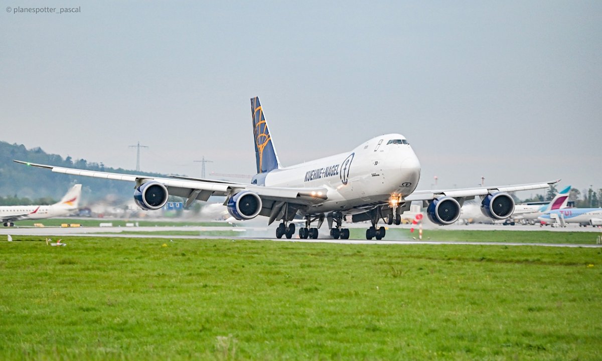 Atlas Air / N862GT / 747-8F / Kuehne+Nagel Livery