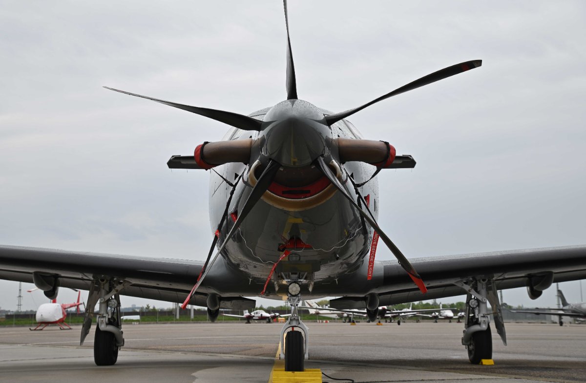 280 Irish Air Corps  Pilatus PC-12 NG.JPG