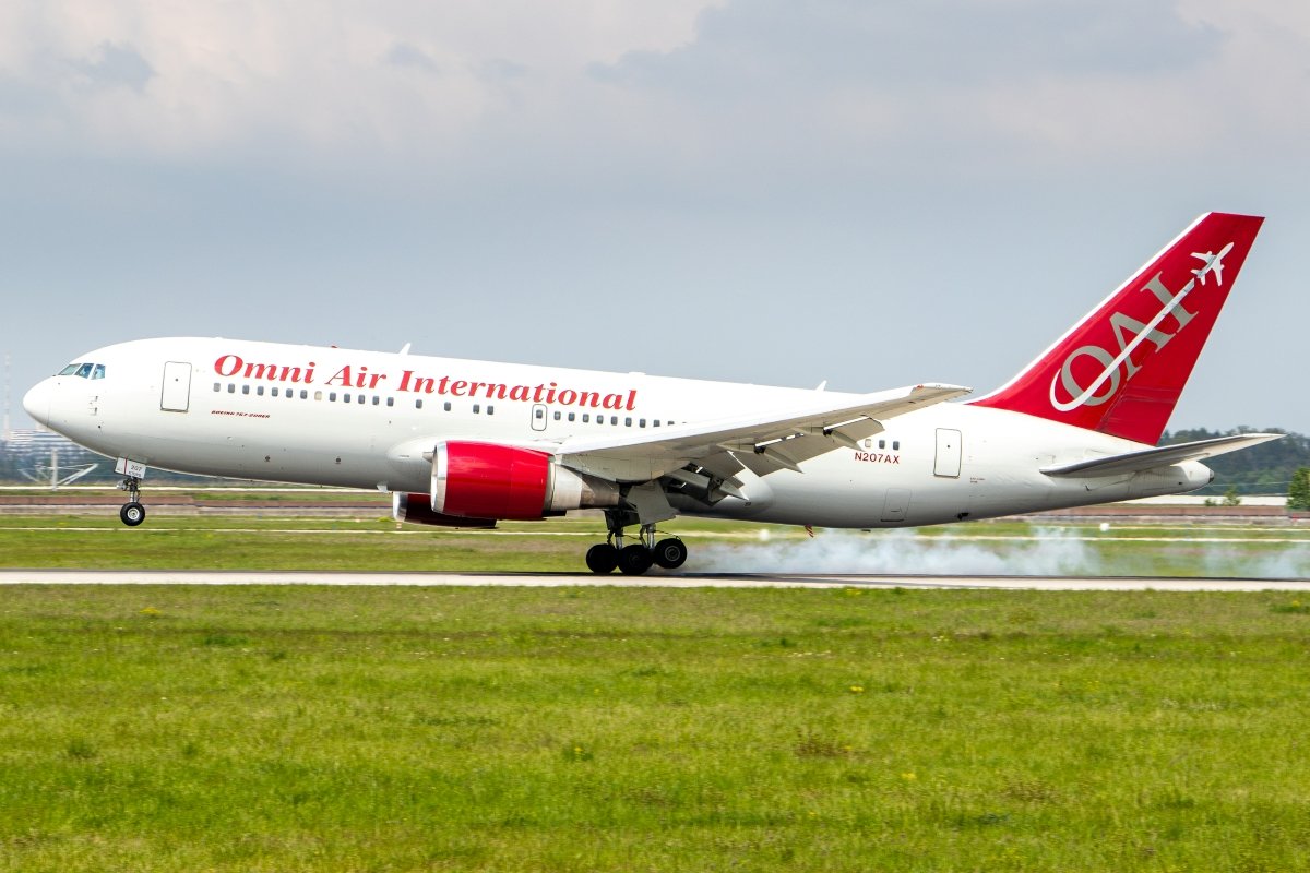 2.5.2023_OmniAirInternational_N207AX_B762-2-Enhanced-NR.jpg