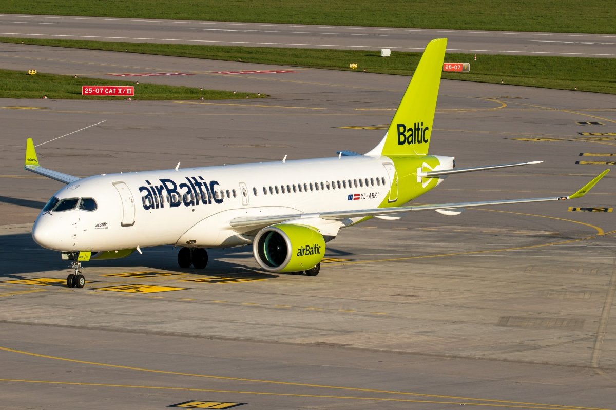 2.5.2023_AirBaltic_YL-ABK_BCS3.jpg