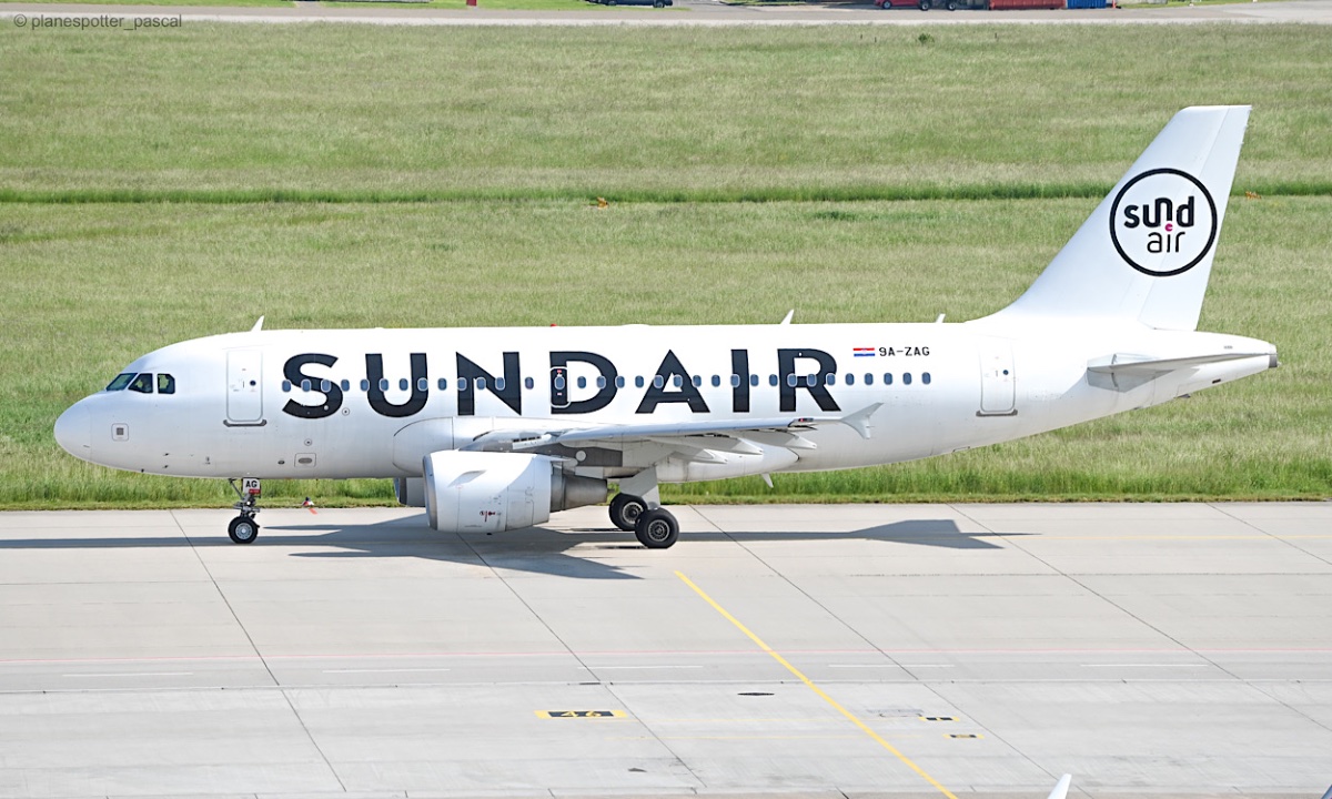 Sundair / 9A-ZAG / A319-111