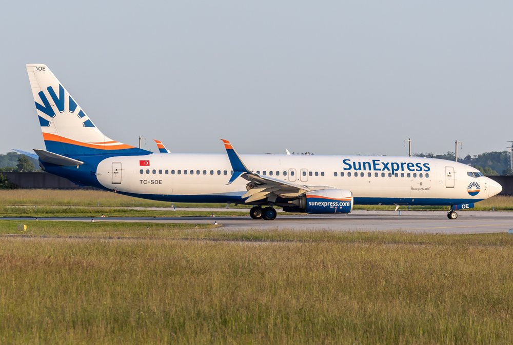 SunExpress / TC-SOE / Boeing 737-8HC
