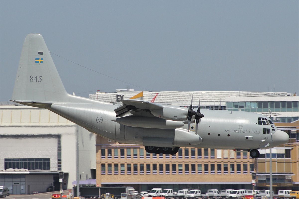 84005/845   C-130H    Flygvapnet