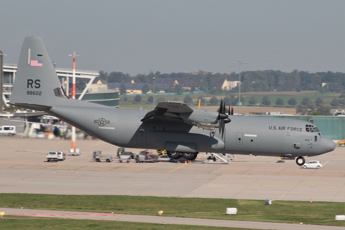 08-8602/RS     C-130J-30       USAFE