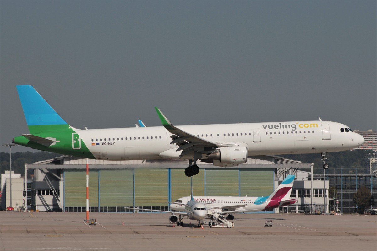 EC-NLY     A321-211(WL)     Vueling Airlines