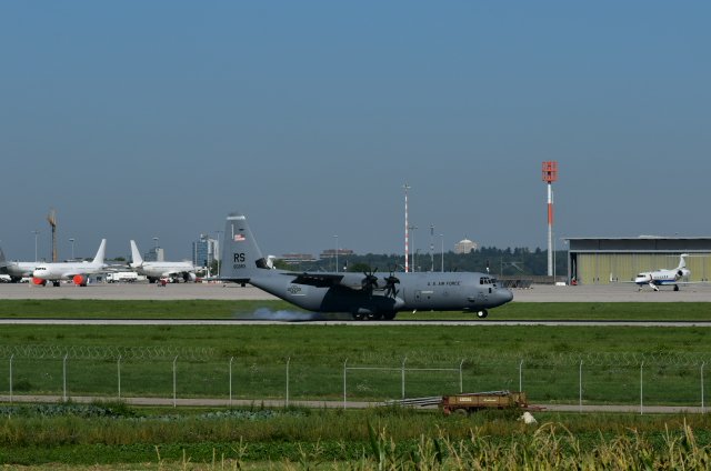 16-5583 C-130J U.S. Air Force