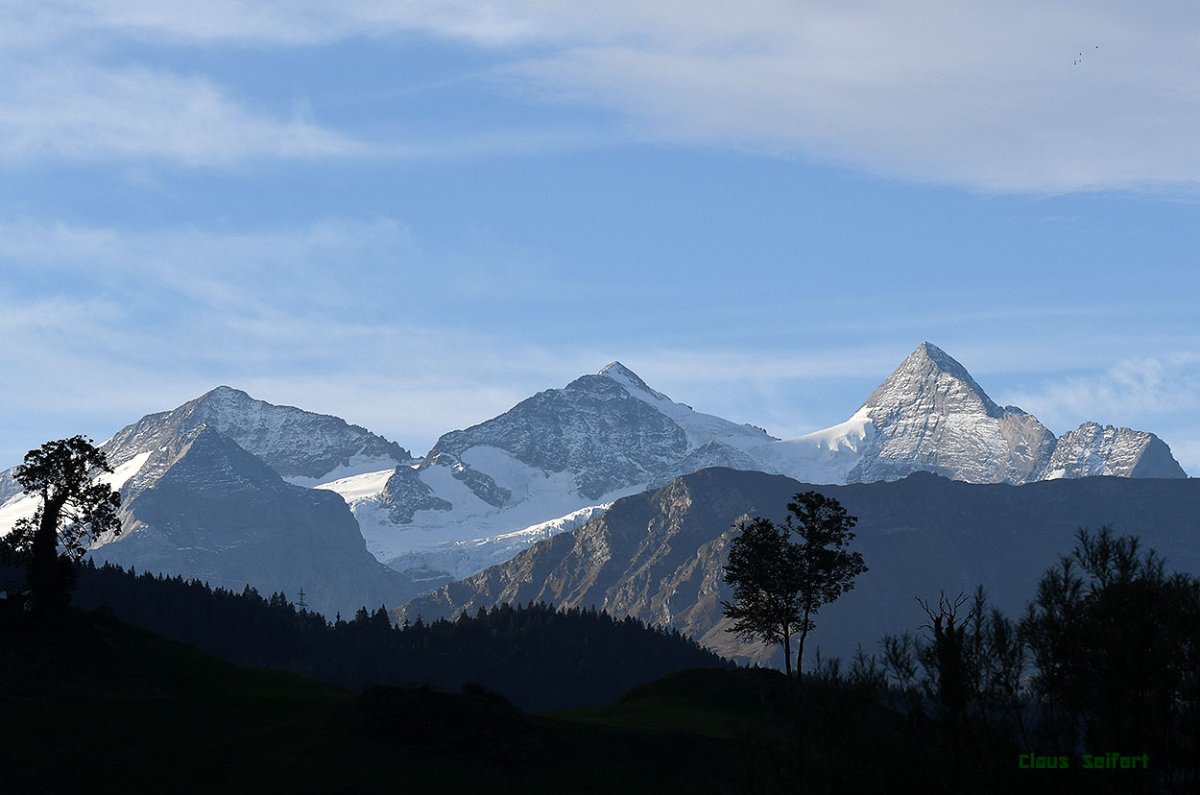 Klein Fiescherhorn Eiger Mönch Jungfrau.jpg