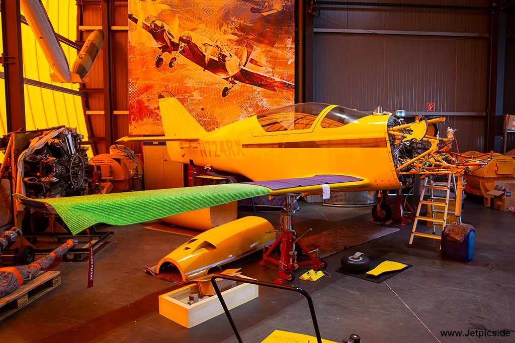 N724RX081023.jpg