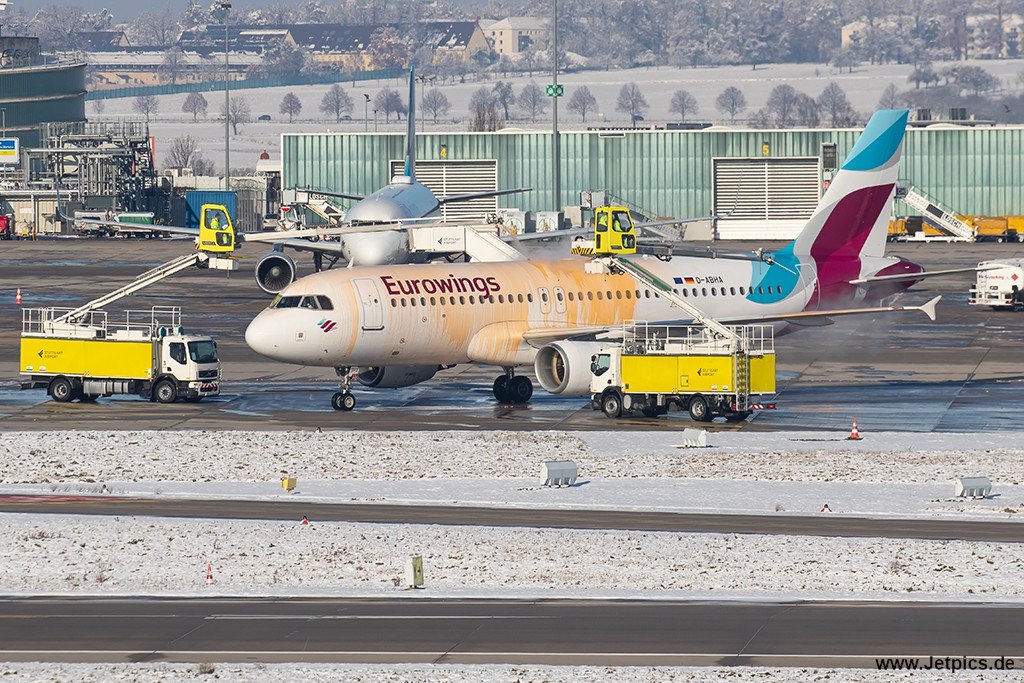 D-ABHA031223.jpg