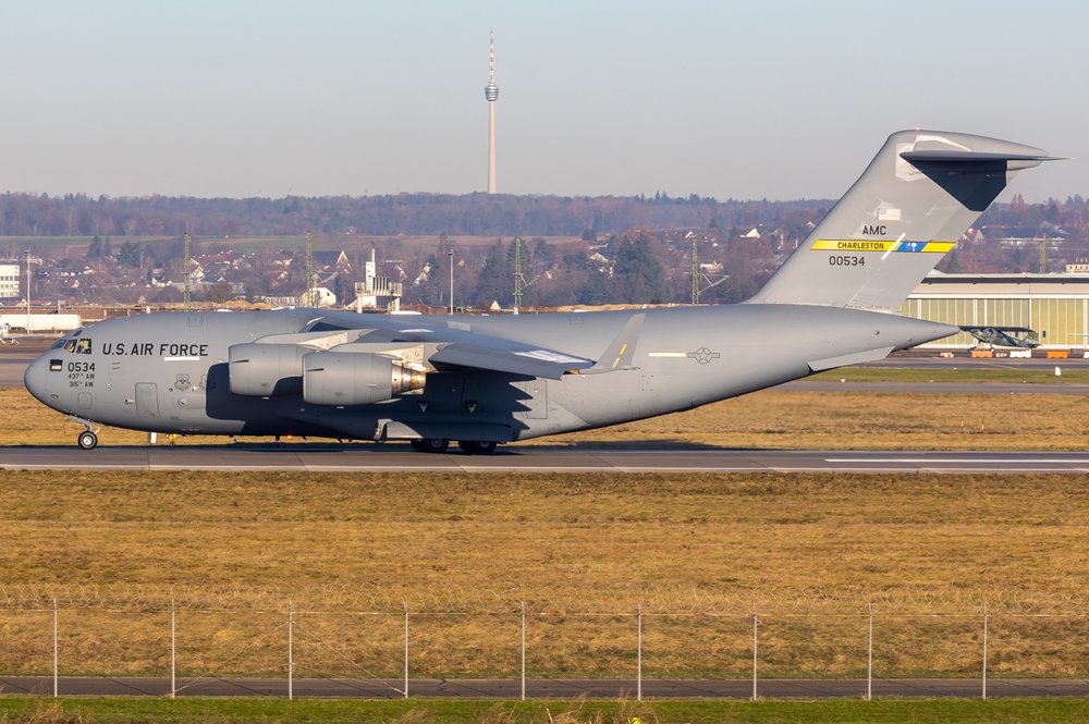 US Air Force / 90-0534 / McDonnell Douglas C-17A