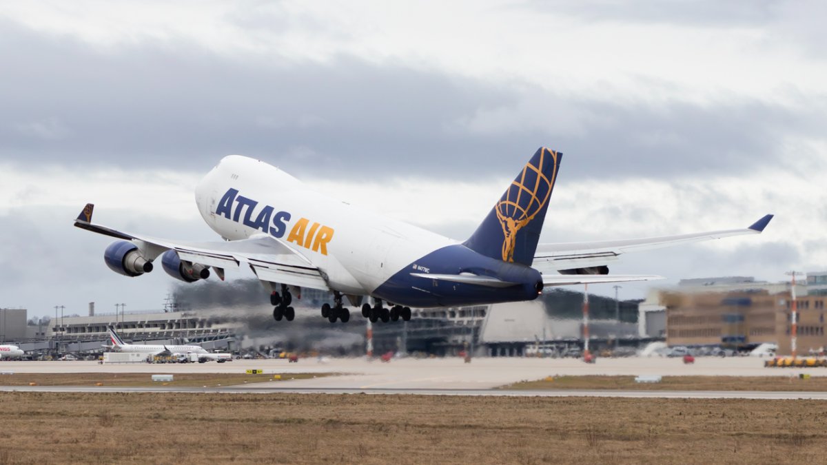 N477MC Boeing 747-47UF