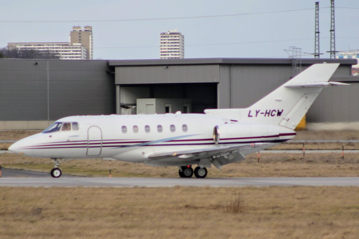 LY-HCW       Hawker 800XP       Charter Jets