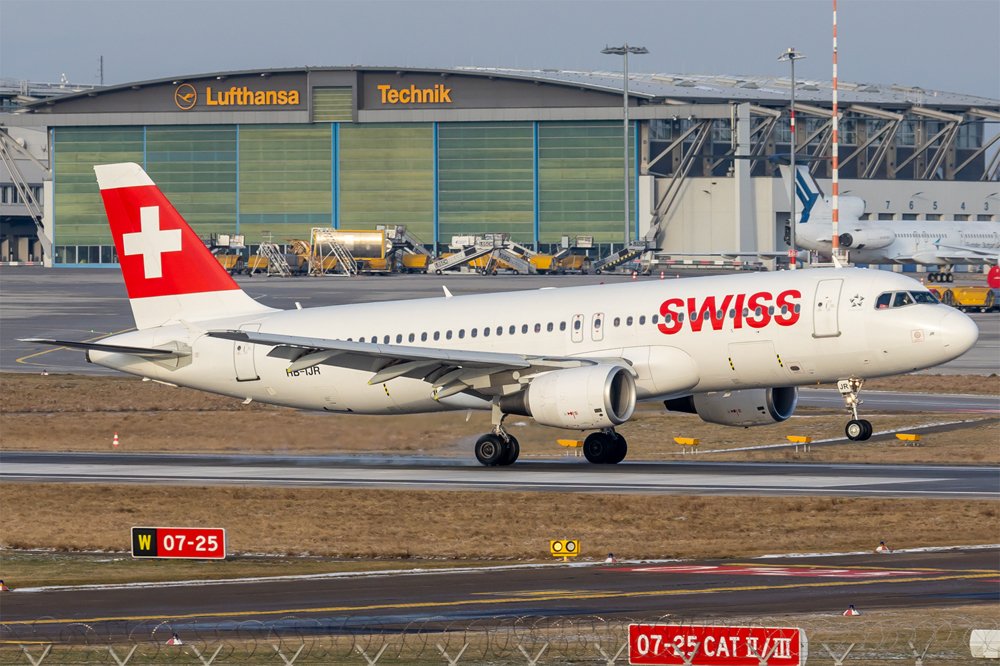 Swiss / HB-IJR / Airbus A320-214