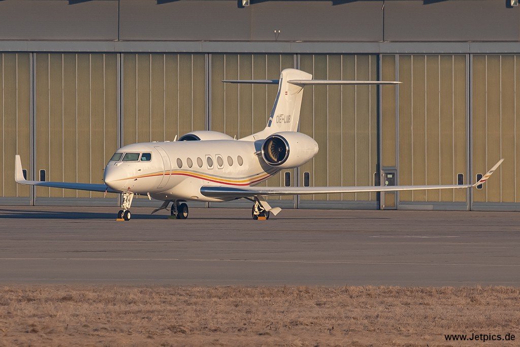 OE-LUB280124.jpg