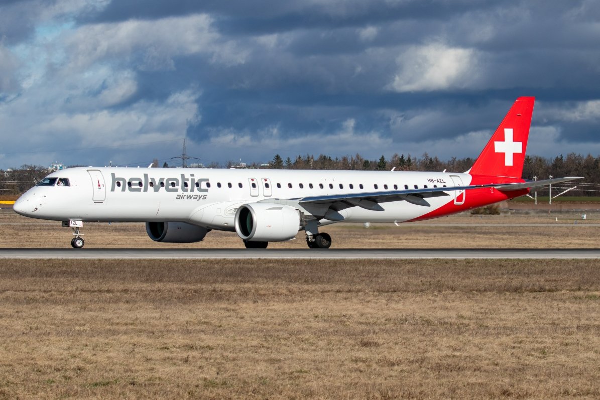 24.2.2024_HelveticAirways_HB-AZL_E295.jpg