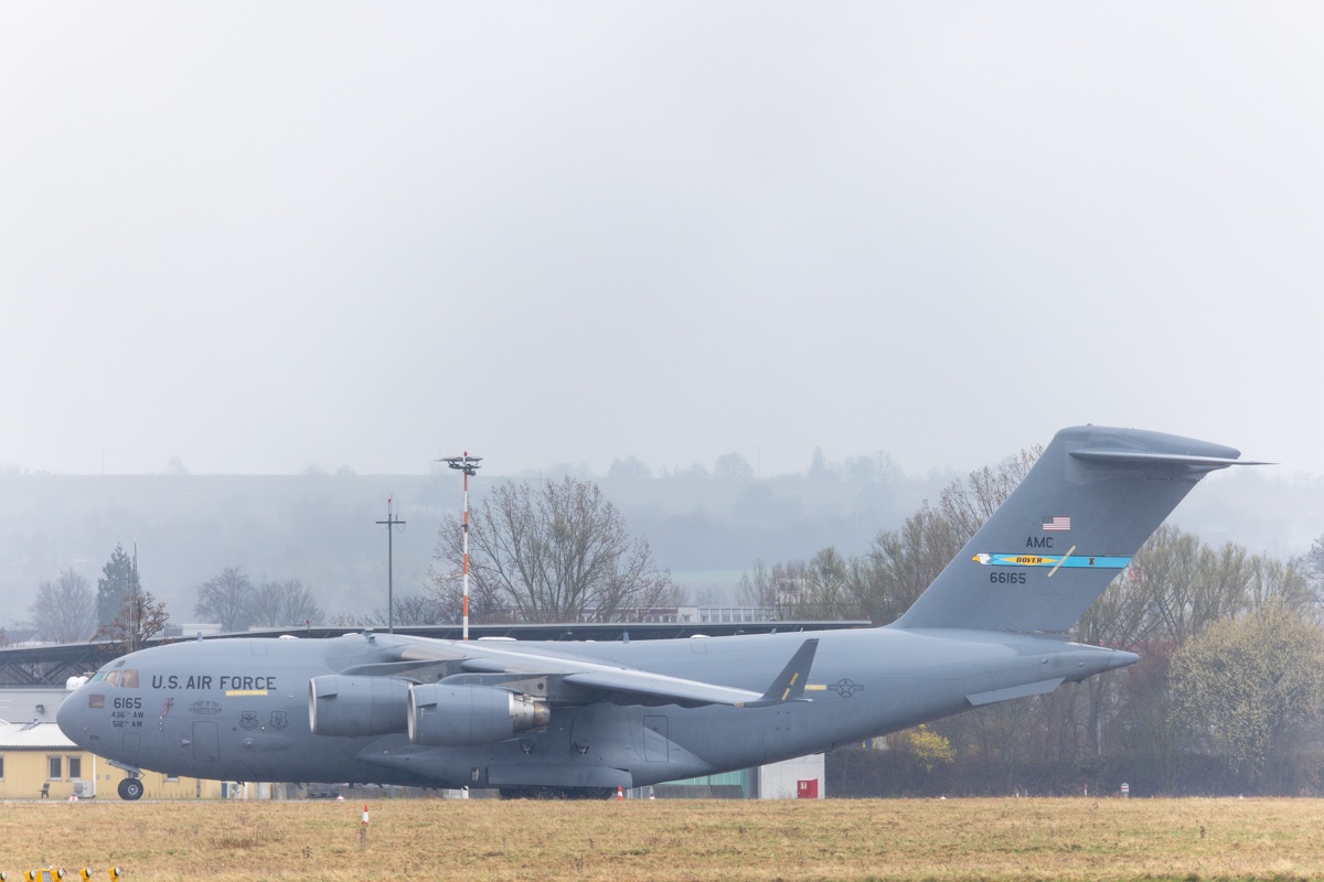 24-03-06_06-6165, C-17, USAF.jpg