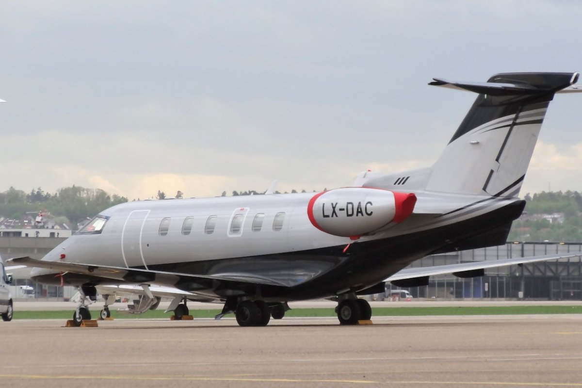 LX-DAC         Pilatus PC-24          Flying Group