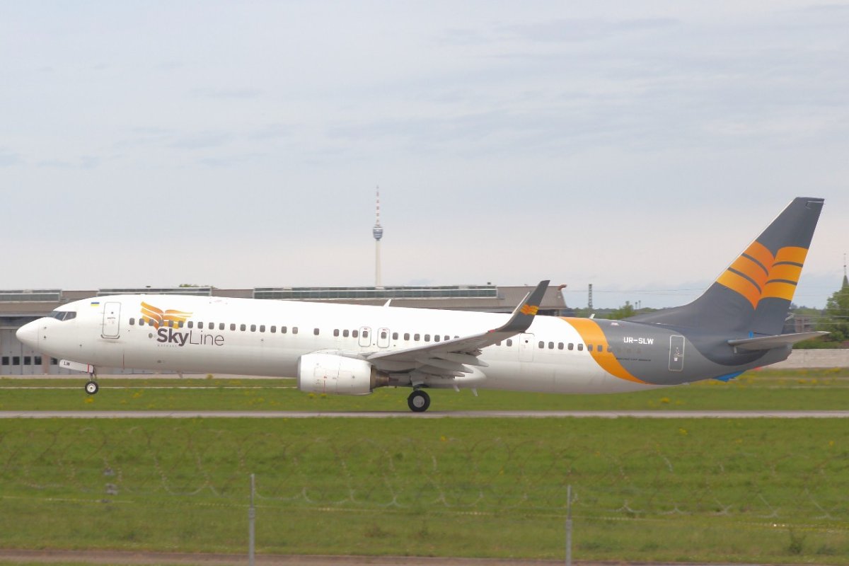 UR-SLW 737-94X(ER) Skyline Express