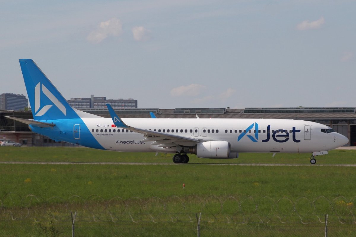 TC-JFC         737-8F2          AJet