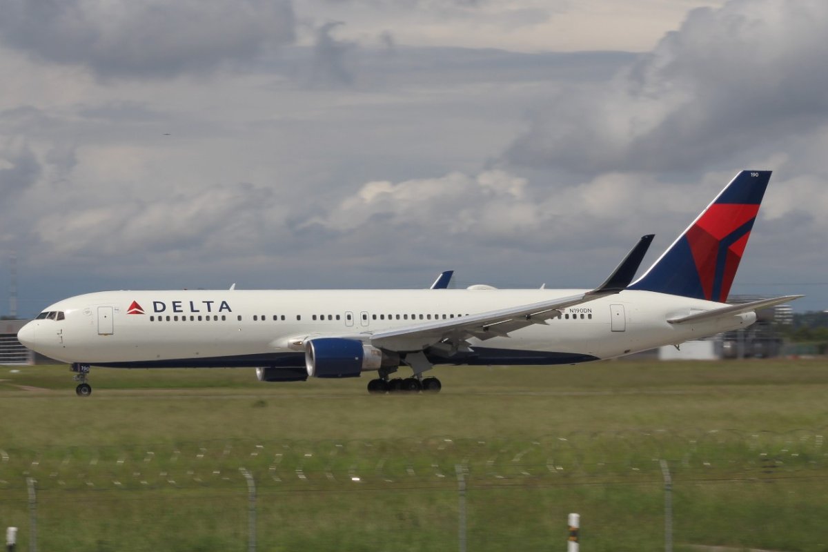 N190DN         767-332(ER)        Delta Airlines