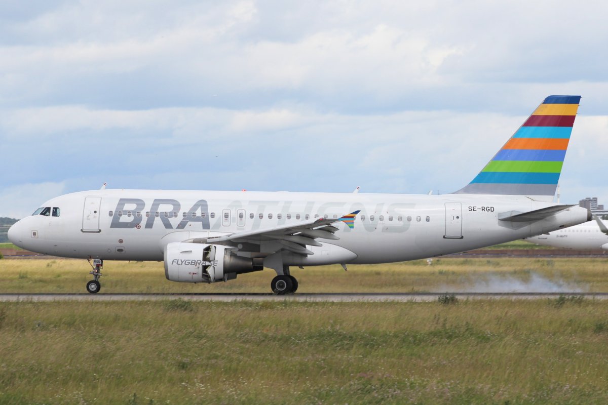 SE-RGD        A319-112       Braathens International Airways