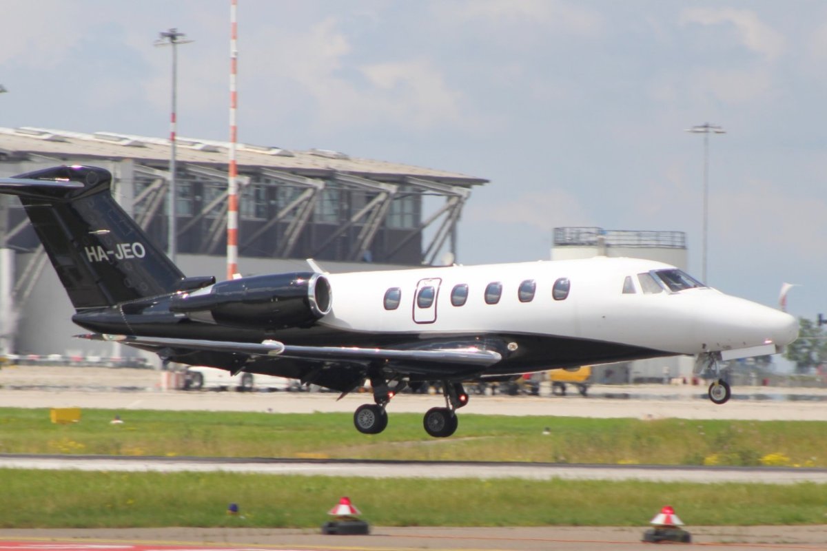 HA-JEO        Cessna Citation III       BJ Aviation
