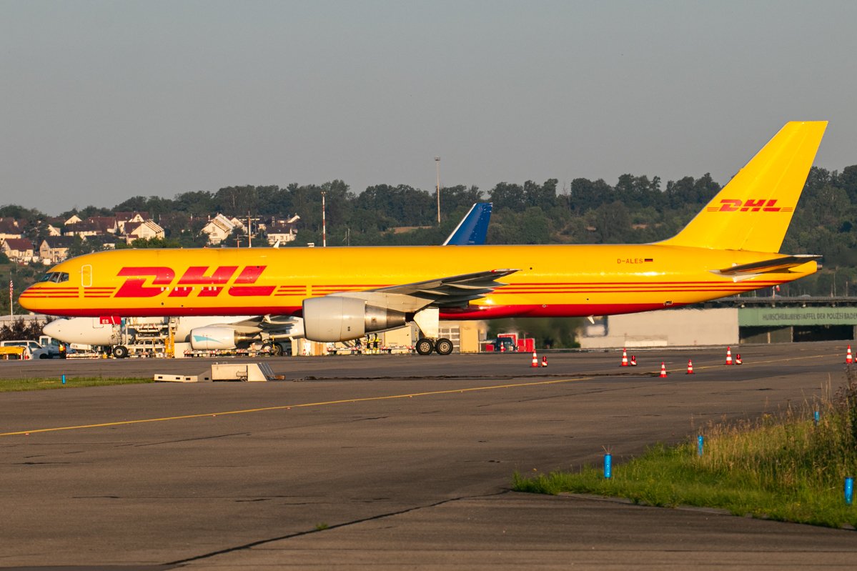 25.6.2024_DHL_D-ALES_B752_4.jpg