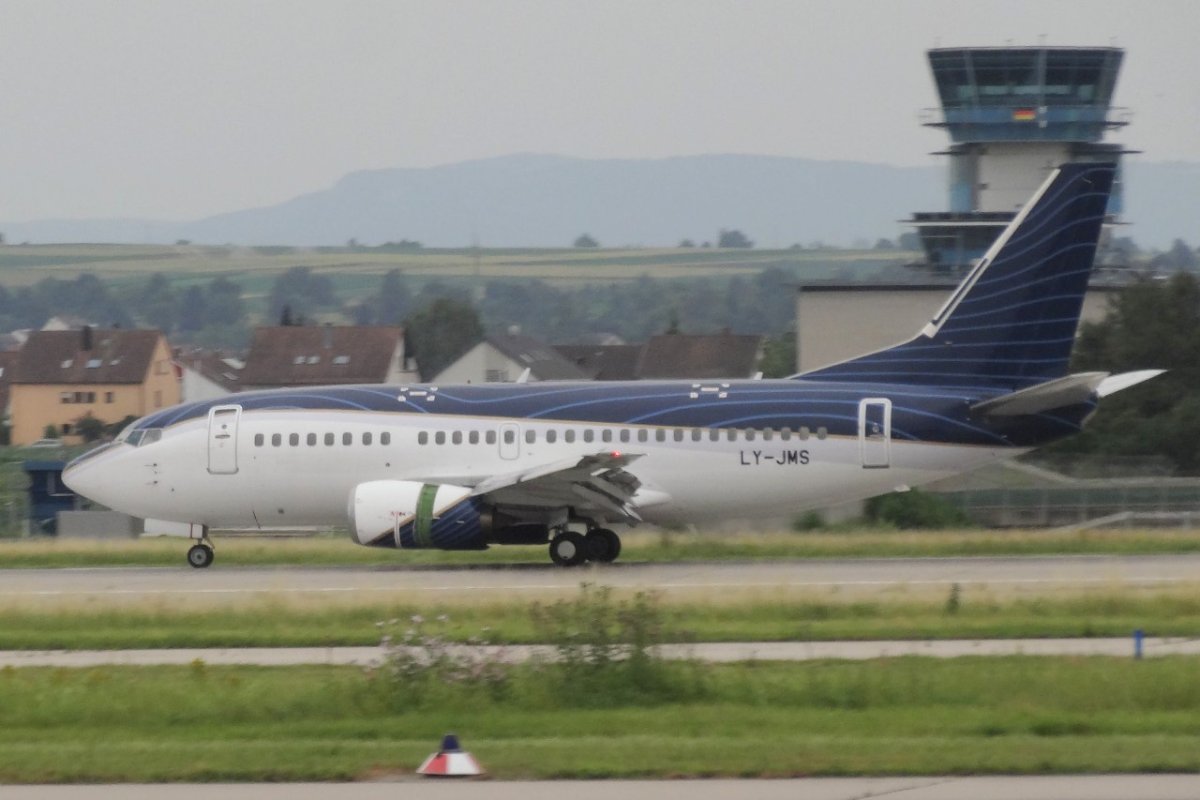 LY-JMS        737-522        KlasJet