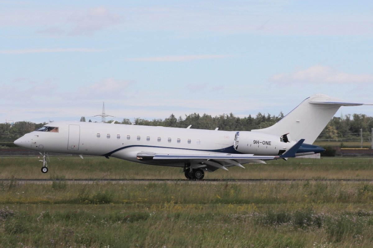 9H-ONE      Bombardier Global 5000  Avcon Jet