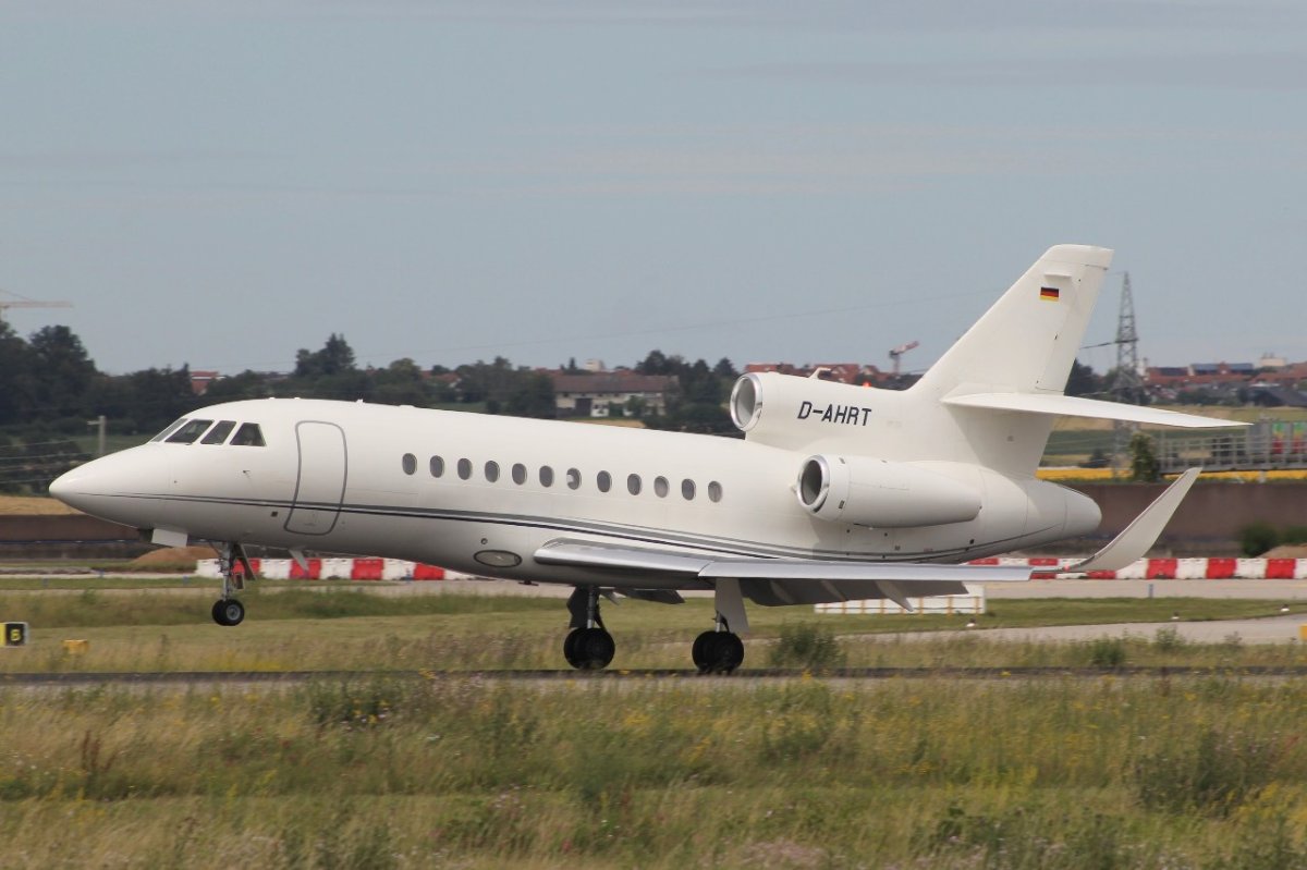 D-AHRT       Dassault Falcon 900LX      Heron Aviation