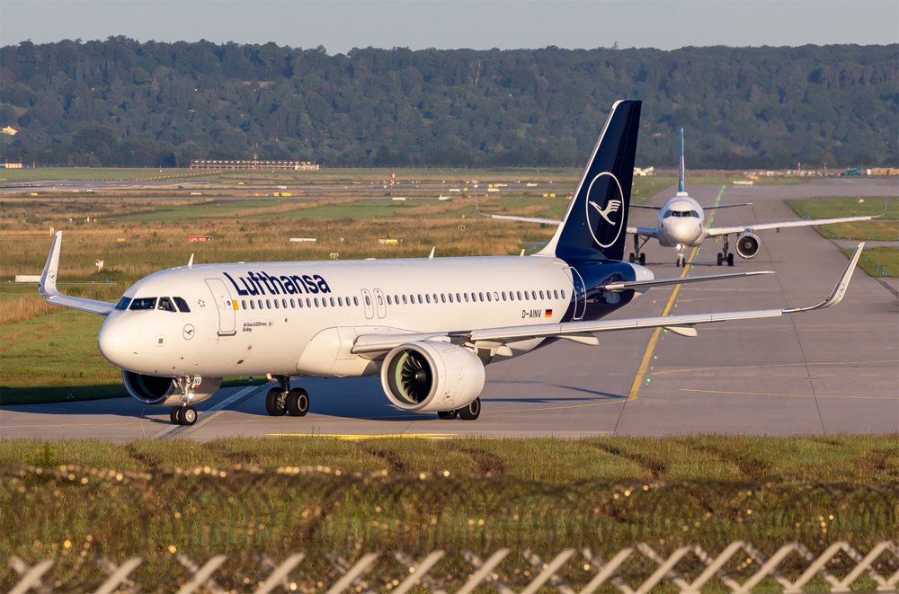 Lufthansa / D-AINV / Airbus A320-271N