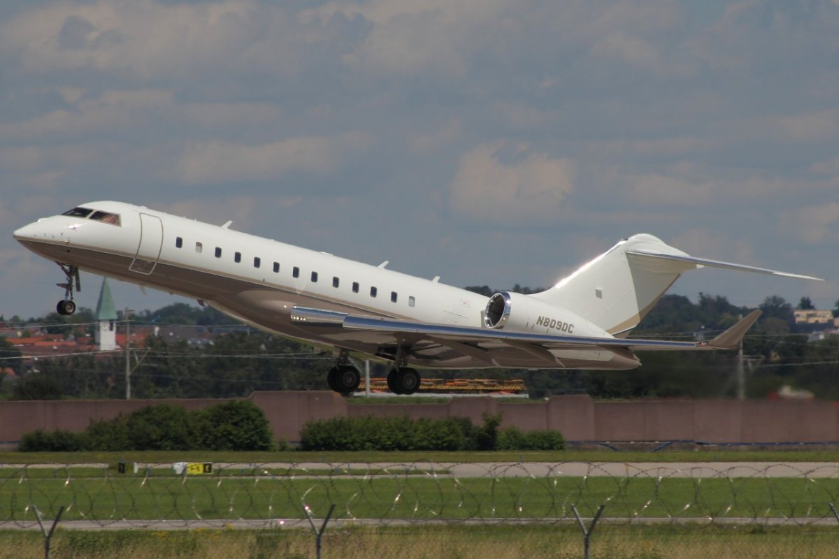 N809DC        Bombardier Global 6500