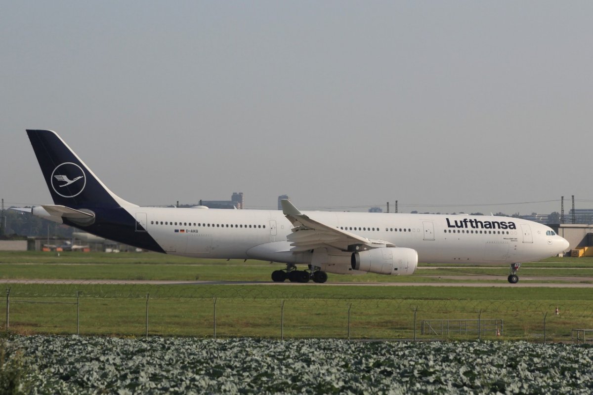 D-AIKQ         A330-343       Lufthansa