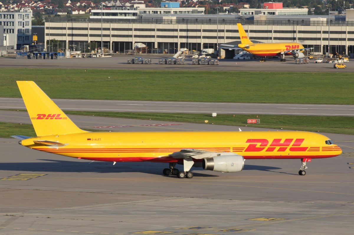 D-ALET        757-28A(PCF)        DHL