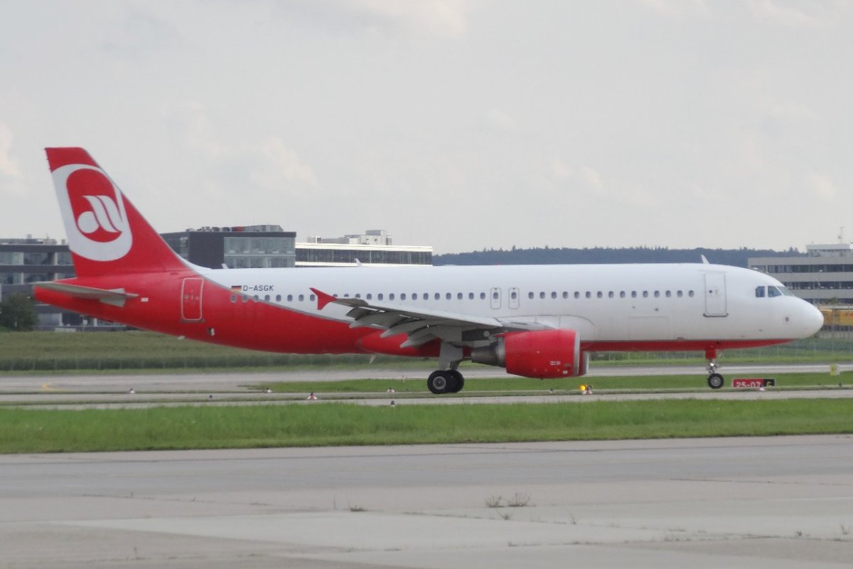 D-ASGK A320-214 Sundair