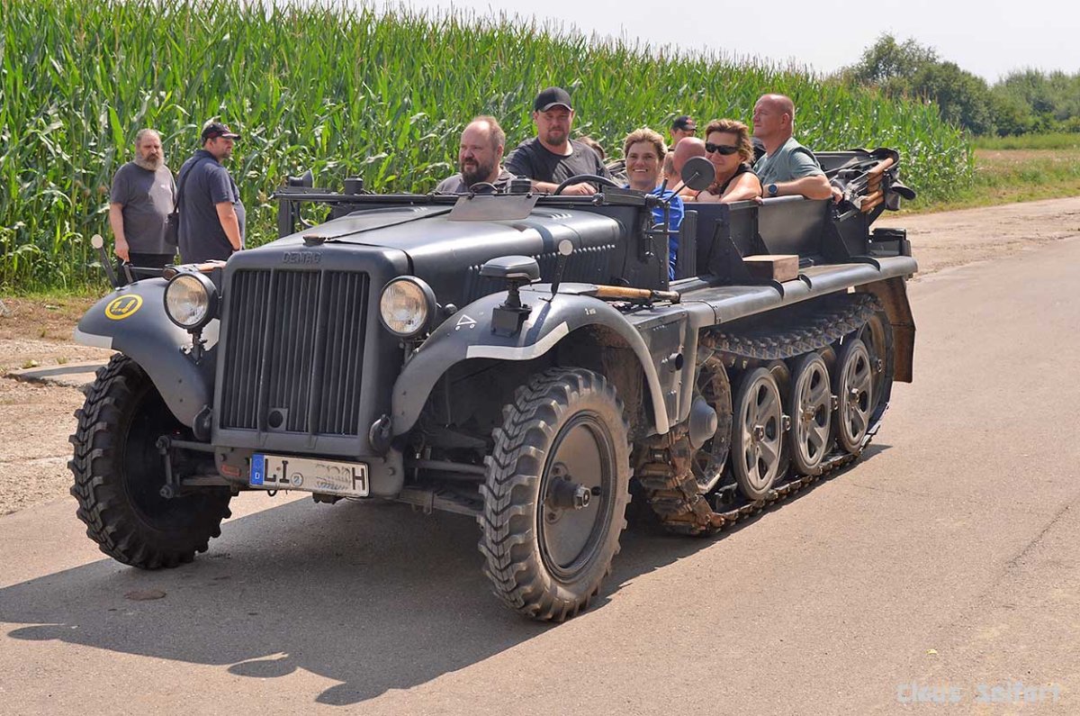 Sd.Kfz 10 1t.jpg