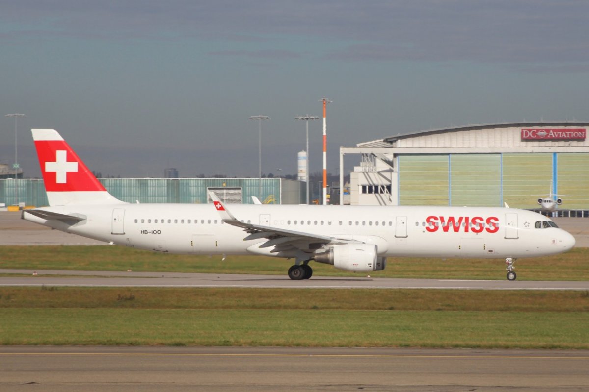 HB-IOO              A321-212(WL)            SWISS