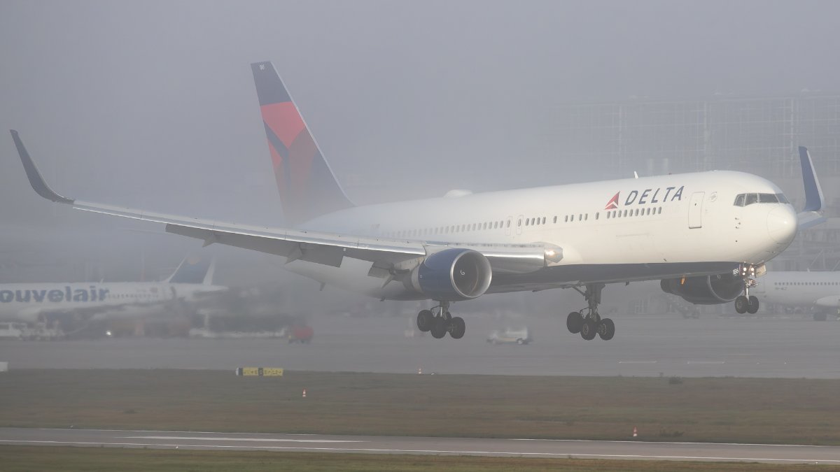 N186DN Boeing 767-332ER(WL) Delta Air Lines