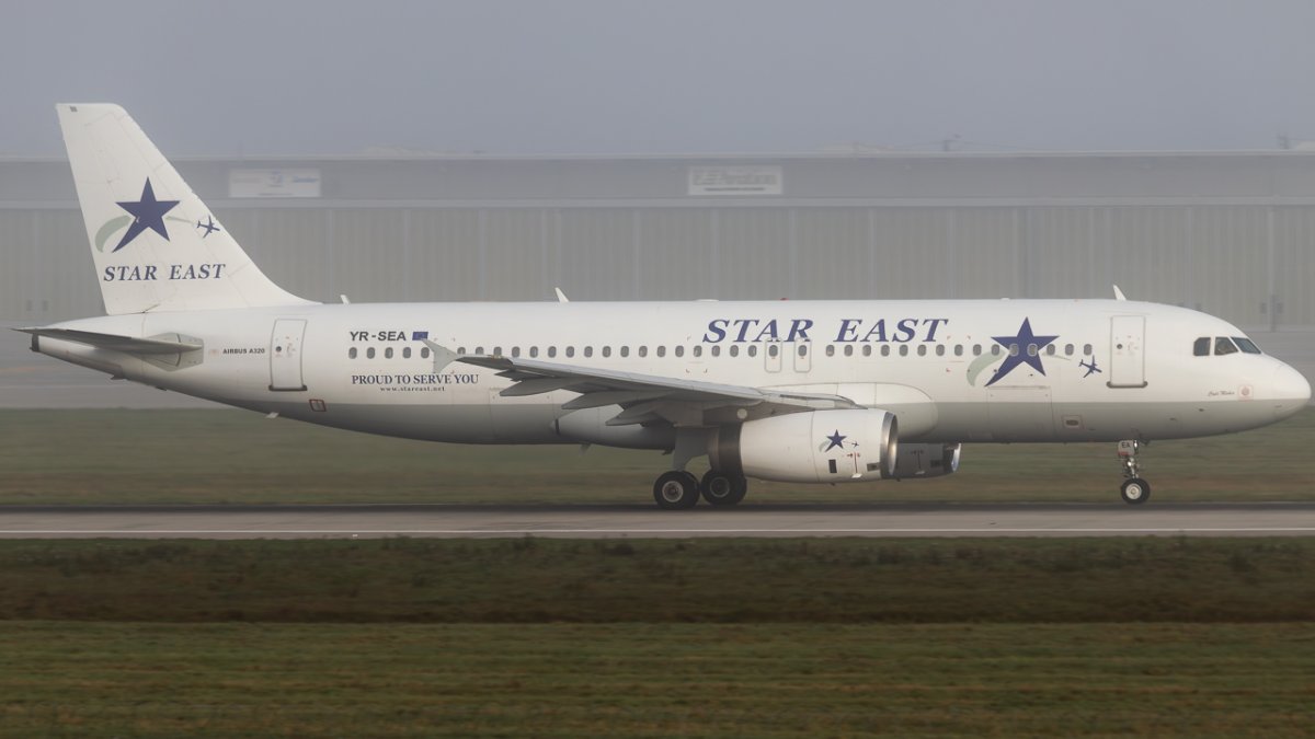 YR-SEA Airbus A320-231 Star East Airlines