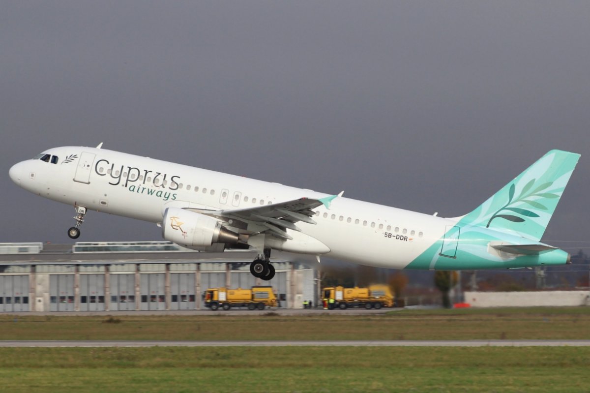 5B-DDR    A320-214       Cyprus Airways