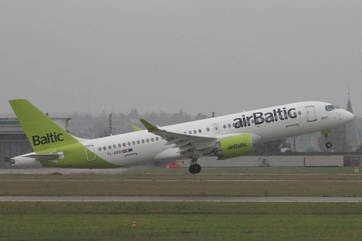 YL-ABD       A220-300         Air Baltic(für SWISS)