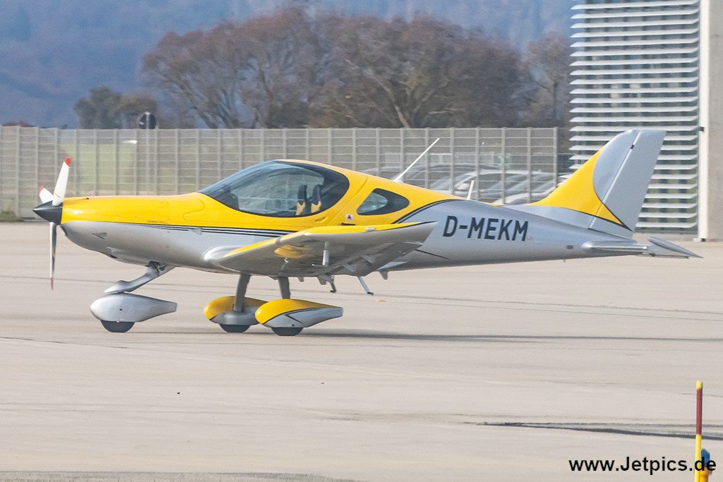 D-MEKM251024.jpg