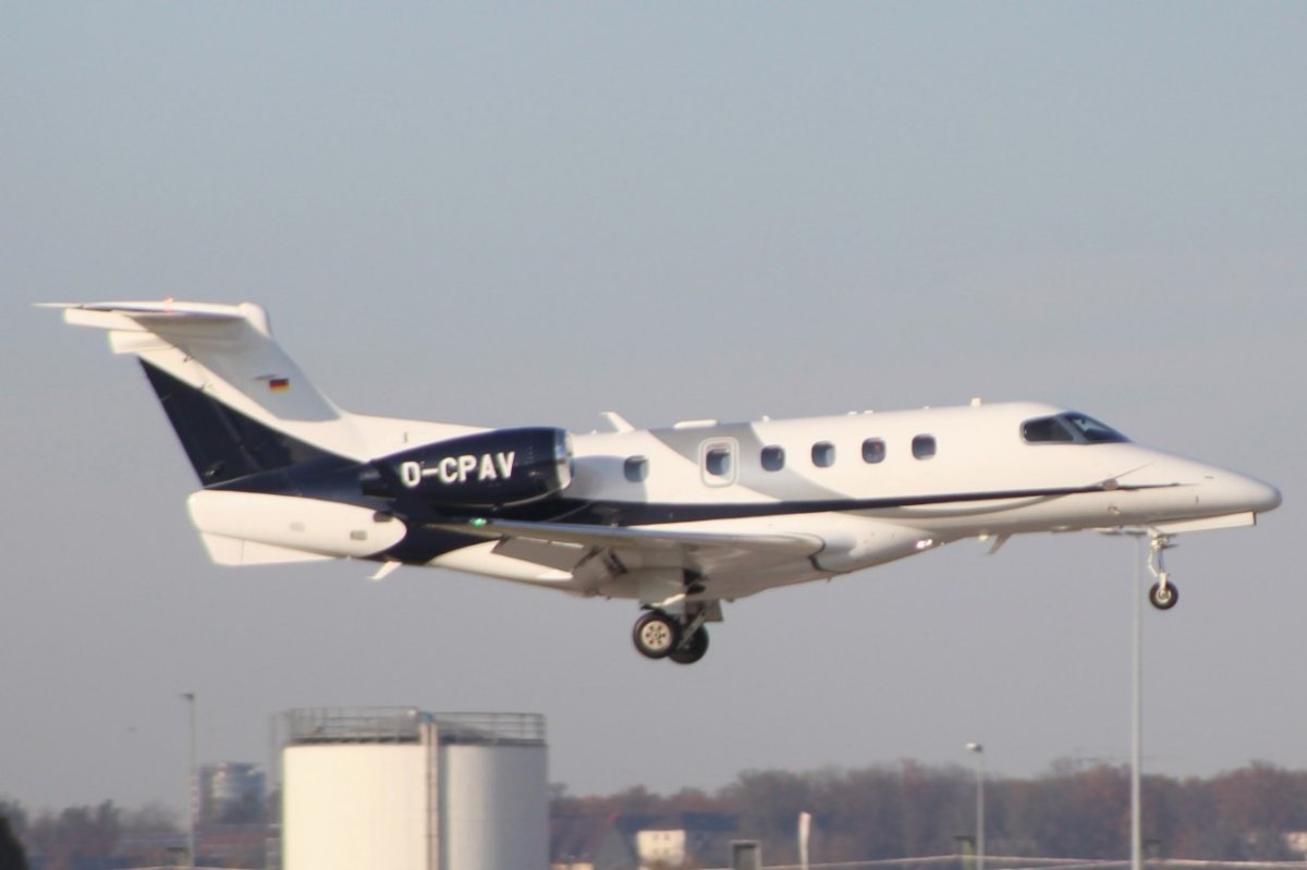 D-CPAV       Embraer Phenom 300       ProAir