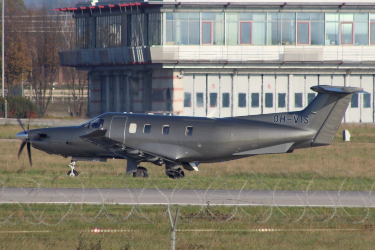 OH-VIS        Pilatus PC-12NGX       Fly 7