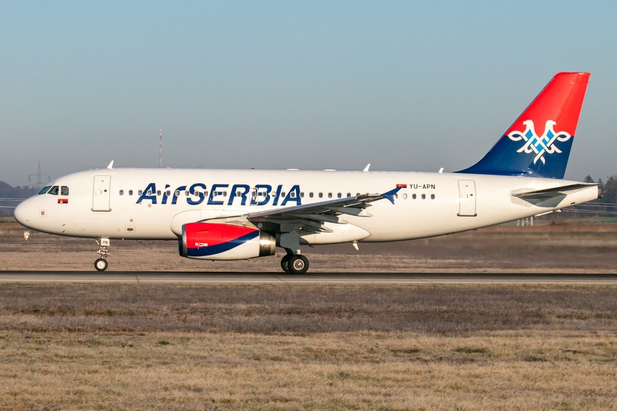 1.12.2024_AirSerbia_YU-APN_A319_3.jpg