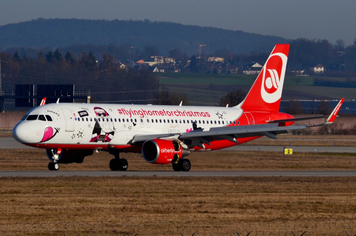 D-ABNM airberlin Airbus A320-214.JPG