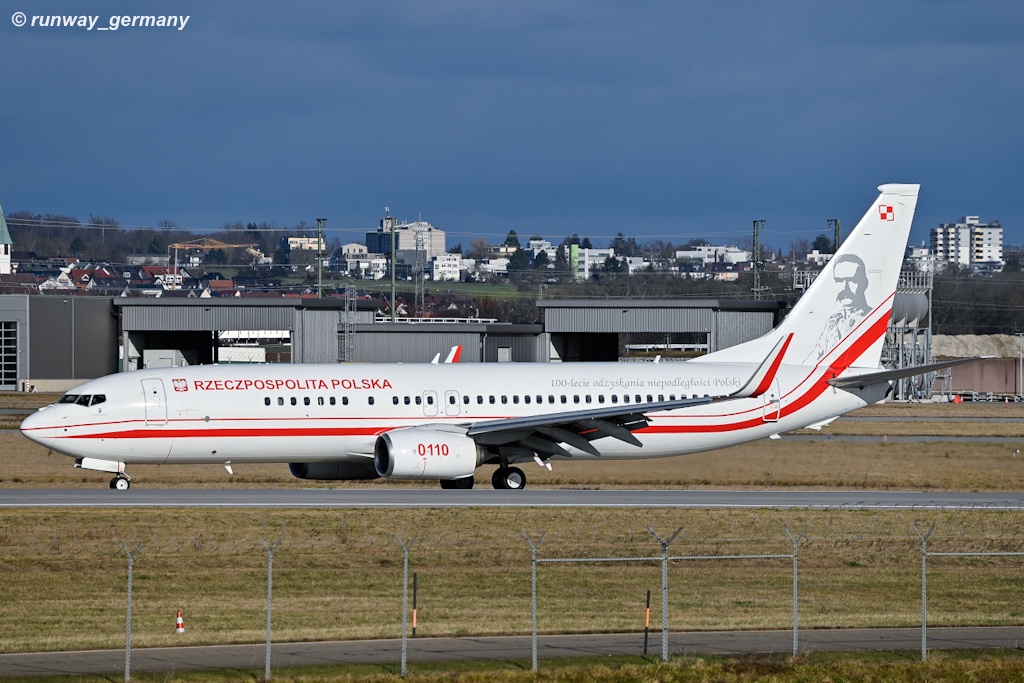 Poland Air Force // 0110 // Boeing 737-86X