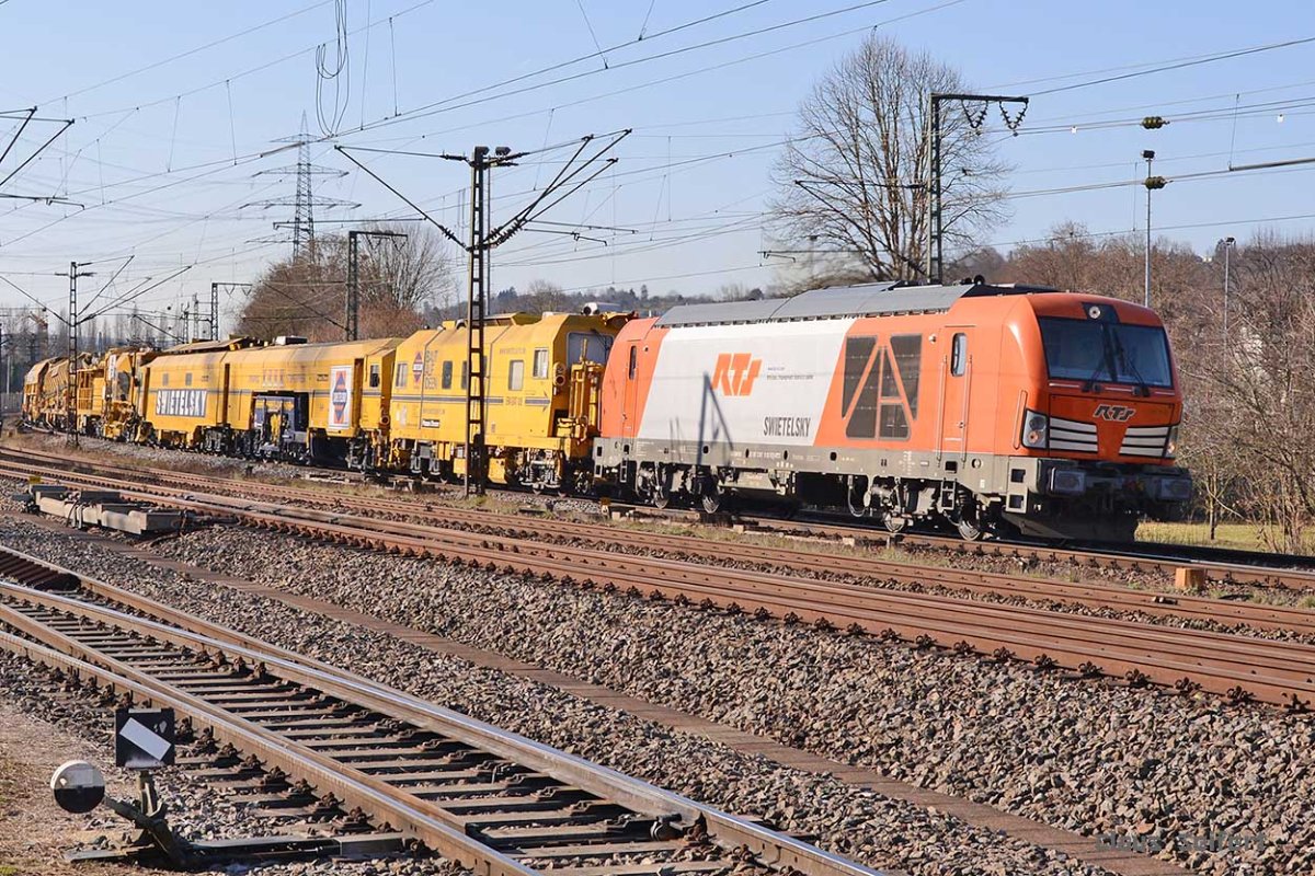 247 902-0.jpg