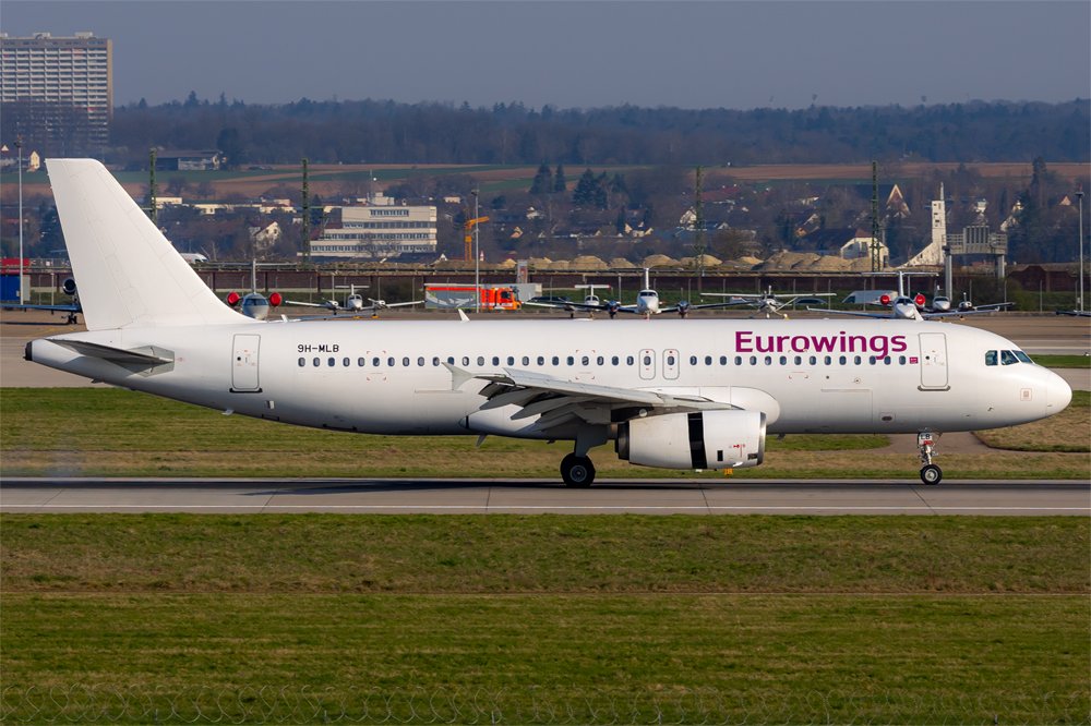 Eurowings/ 9H-MLB / Airbus A320-232