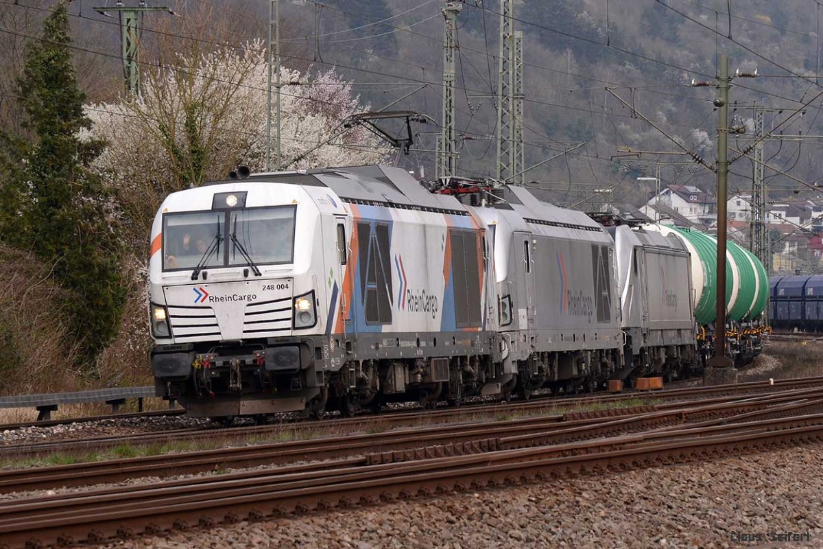 248 004-4 248 062-2 187 078-1.jpg